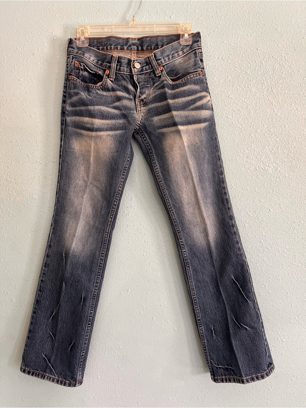 Vintage Low-rise Levi’s 593